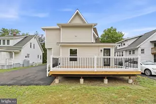 208 Peach St, Hammonton, NJ 08037 - Photo 27
