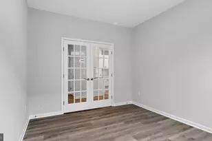 221 Huntington Dr, Egg Harbor Township, NJ 08234 - Photo 3