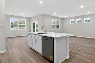 221 Huntington Dr, Egg Harbor Township, NJ 08234 - Photo 5