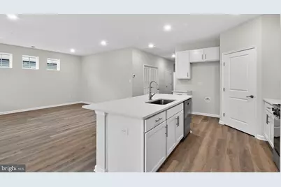 221 Huntington Drive, Egg Harbor Township, NJ 08234 - Photo 9