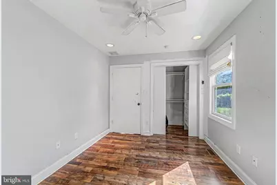 72 S Lisa Drive, Egg Harbor City, NJ 08215 - Photo 11