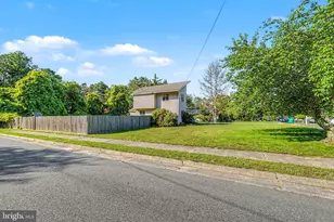 72 S Lisa Dr, Egg Harbor City, NJ 08215 - Photo 37