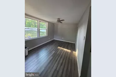 303 Sherwood Drive, Williamstown, NJ 08094 - Photo 5