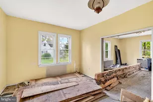 240 New York Ave, Egg Harbor City, NJ 08215 - Photo 7