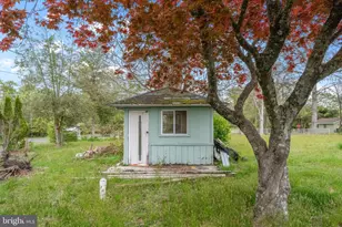 240 New York Ave, Egg Harbor City, NJ 08215 - Photo 19
