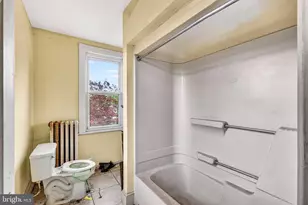 240 New York Ave, Egg Harbor City, NJ 08215 - Photo 11