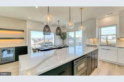 107 N New Haven Avenue #B (UPSTAIRS), Ventnor City, NJ 08406 - Photo 11