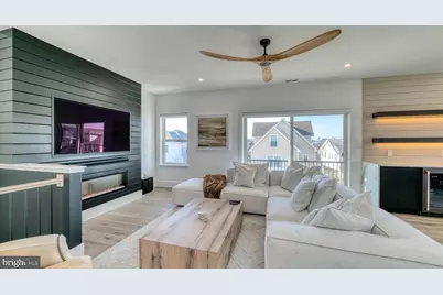 107 N New Haven Avenue #B (UPSTAIRS), Ventnor City, NJ 08406 - Photo 3