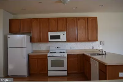 72 Chelsea Court, Atlantic City, NJ 08401 - Photo 7