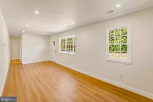 114 S River Dr, Williamstown, NJ 08094 - Photo 3