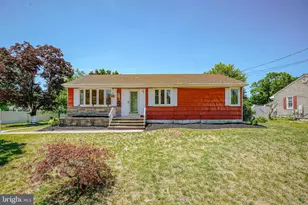 197 Park Ave, Hammonton, NJ 08037 - Photo 1