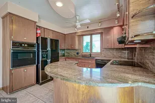 197 Park Ave, Hammonton, NJ 08037 - Photo 17