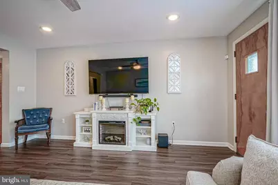 21 N Grand Street, Hammonton, NJ 08037 - Photo 5