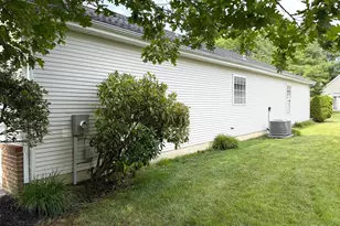 152 Brewster Dr, Galloway, NJ 08205 - Photo 3
