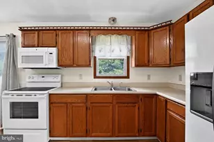 112 E Atlantic Ave, Minotola, NJ 08341 - Photo 5