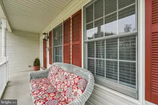33 E Delancy Ct, Mays Landing, NJ 08330 - Photo 3