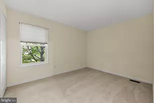 125 Woodberry Dr, Egg Harbor Township, NJ 08234 - Photo 15