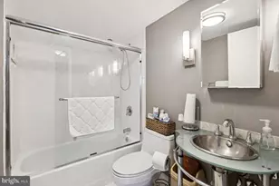 526 Pacific Ave, Atlantic City, NJ 08401 - Photo 15