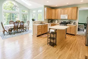 304 Blossom Cir, Egg Harbor Township, NJ 08234 - Photo 3