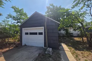 220 N 1st St, Pleasantville, NJ 08232 - Photo 31