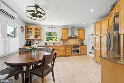 34 E Dawes Avenue, Somers Point, NJ 08244 - Photo 9