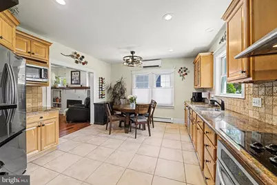 34 E Dawes Avenue, Somers Point, NJ 08244 - Photo 11
