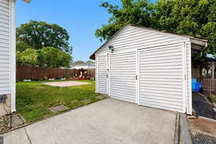 127 W Pierson Ave, Somers Point, NJ 08244 - Photo 33