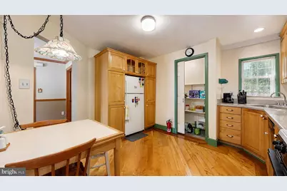 127 W Pierson Avenue, Somers Point, NJ 08244 - Photo 17