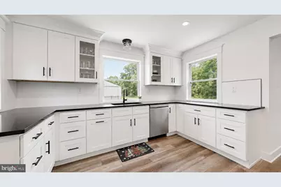 811 Darmstadt Avenue, Egg Harbor City, NJ 08215 - Photo 9