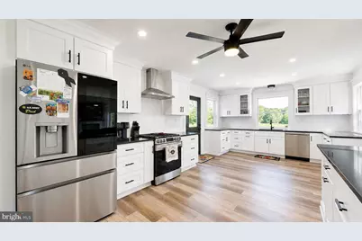811 Darmstadt Avenue, Egg Harbor City, NJ 08215 - Photo 11