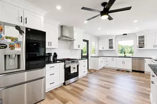 811 Darmstadt Ave, Egg Harbor City, NJ 08215 - Photo 11