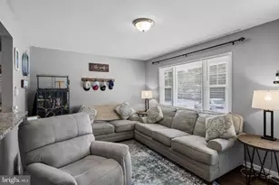 112 E Colton Ln, Williamstown, NJ 08094 - Photo 5