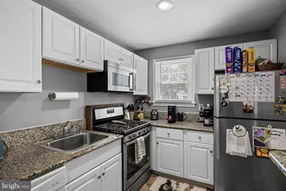 112 E Colton Lane, Williamstown, NJ 08094 - Photo 9