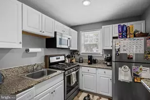 112 E Colton Ln, Williamstown, NJ 08094 - Photo 9