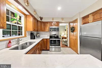 528 Columbia Road, Egg Harbor City, NJ 08215 - Photo 9