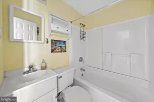 9401 Pacific Ave, Margate City, NJ 08402 - Photo 7
