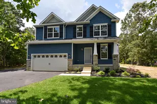 814 N Chew Rd, Hammonton, NJ 08037 - Photo 1