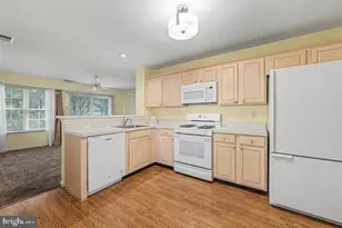 676 E Chancery Ln, Absecon, NJ 08205 - Photo 13