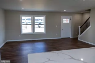 207 Sumner St, Buena, NJ 08326 - Photo 3