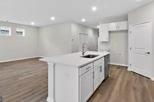 215 Huntington Dr, Egg Harbor Township, NJ 08234 - Photo 9