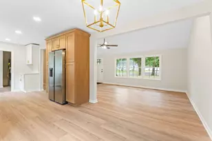 306 Wiltshire Dr, Williamstown, NJ 08094 - Photo 9