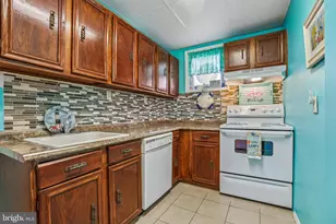 2 Montgomery Ave, Atlantic City, NJ 08401 - Photo 13