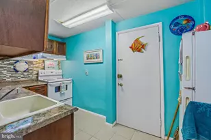 2 Montgomery Ave, Atlantic City, NJ 08401 - Photo 11