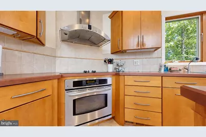 29 Broadway, Somers Point, NJ 08244 - Photo 9