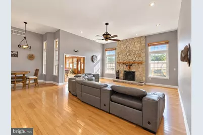 290 Myrtle N Street, Hammonton, NJ 08037 - Photo 3