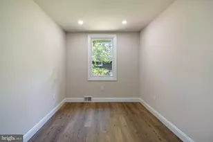 5904 Clover Leaf Dr, Mays Landing, NJ 08330 - Photo 11