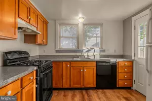108 Vine St, Hammonton, NJ 08037 - Photo 5