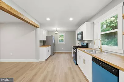 6917 Market Street, Mays Landing, NJ 08330 - Photo 11