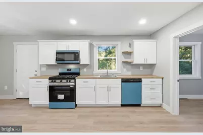 6917 Market Street, Mays Landing, NJ 08330 - Photo 9
