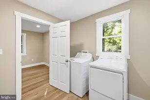 6917 Market St, Mays Landing, NJ 08330 - Photo 7
